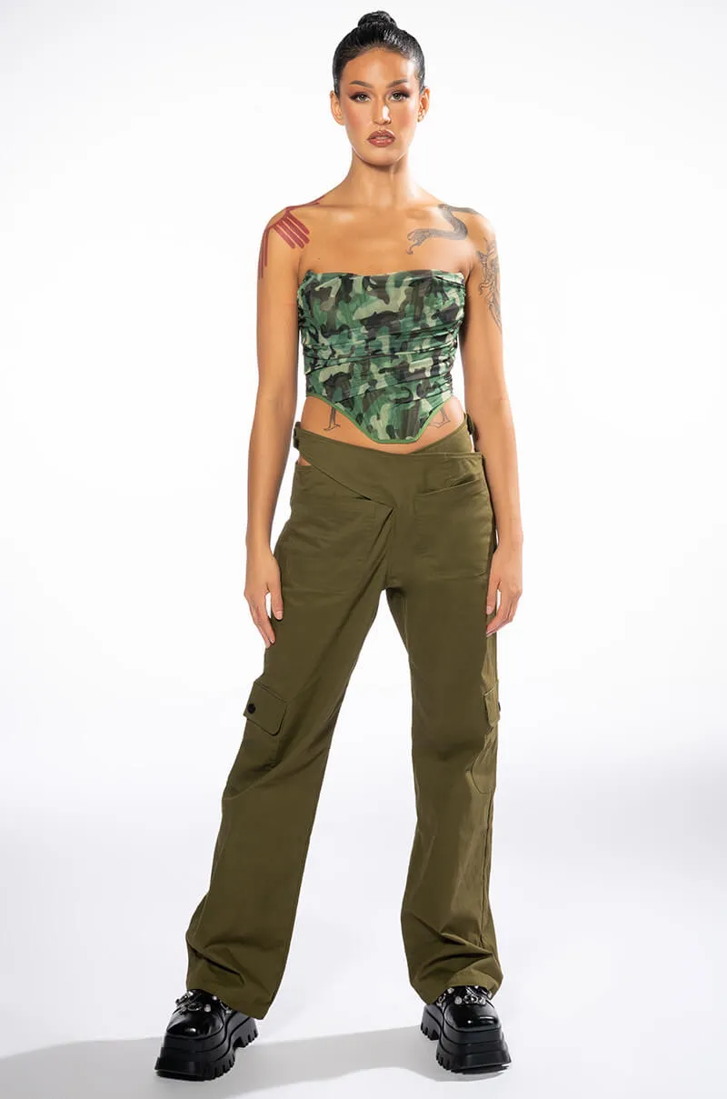 ALL I WANT DETAILED WAIST STRAIGHT CARGO PANT