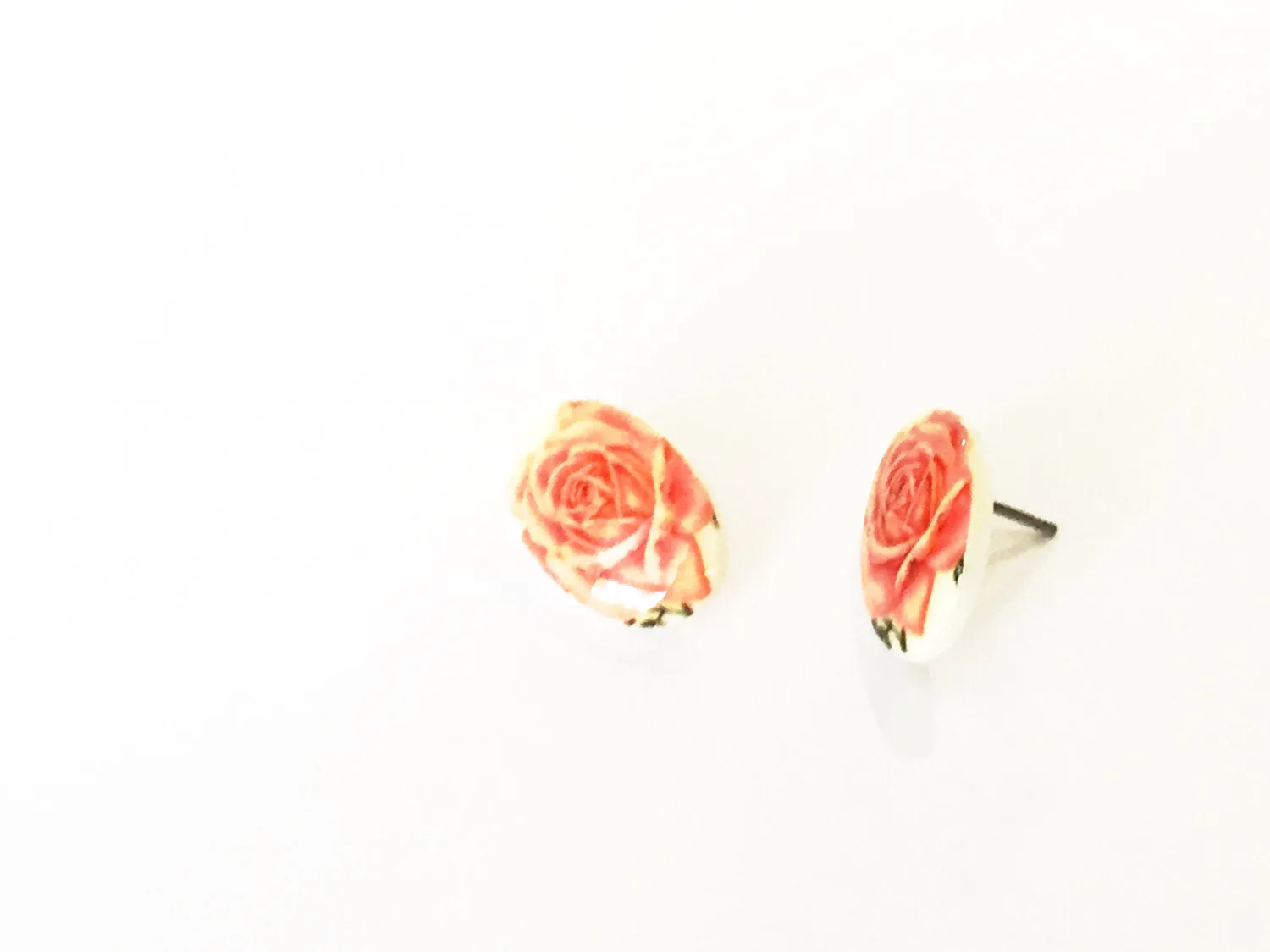 Cabbage Red Rosette Oval Button Studs