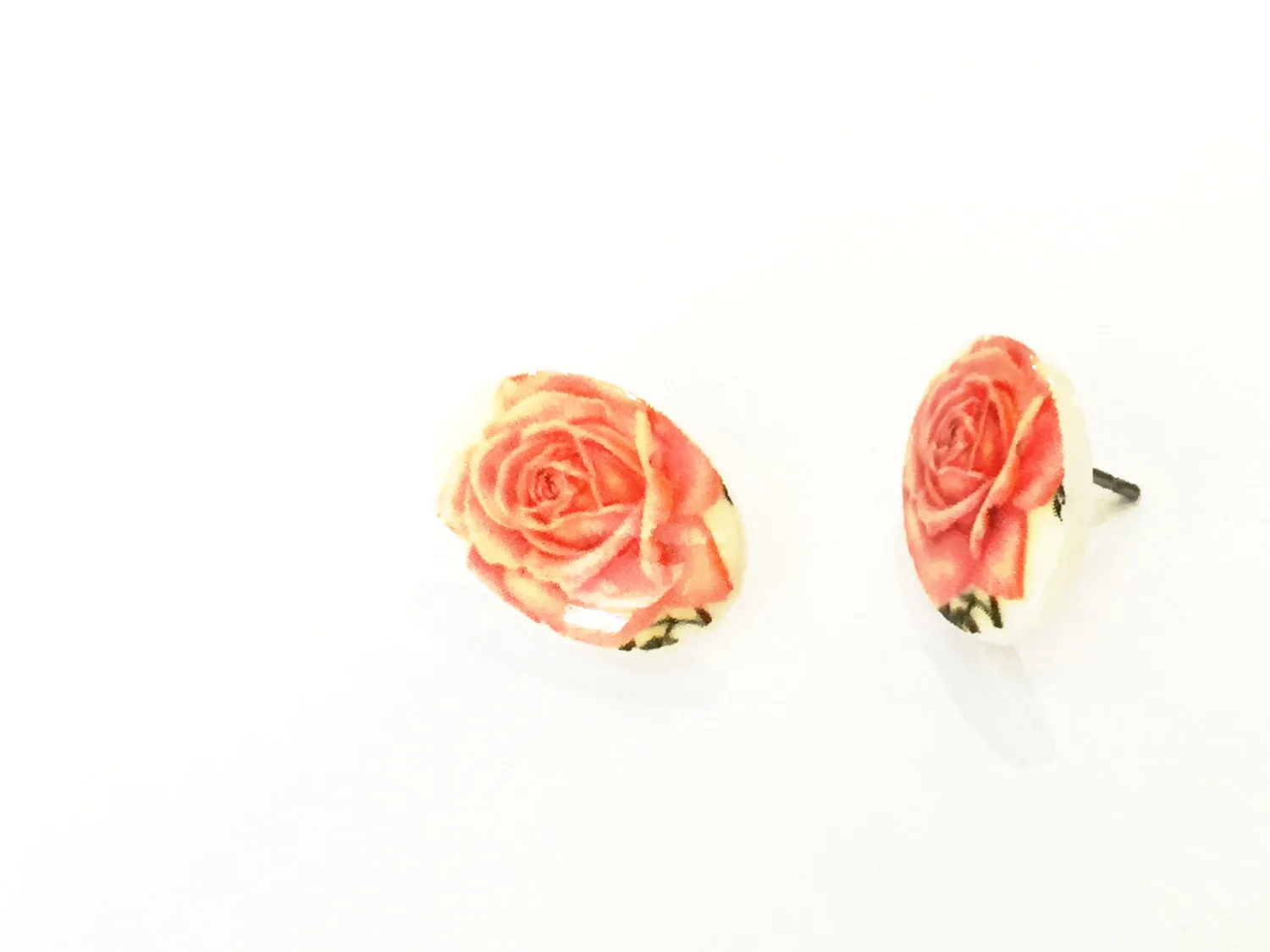 Cabbage Red Rosette Oval Button Studs