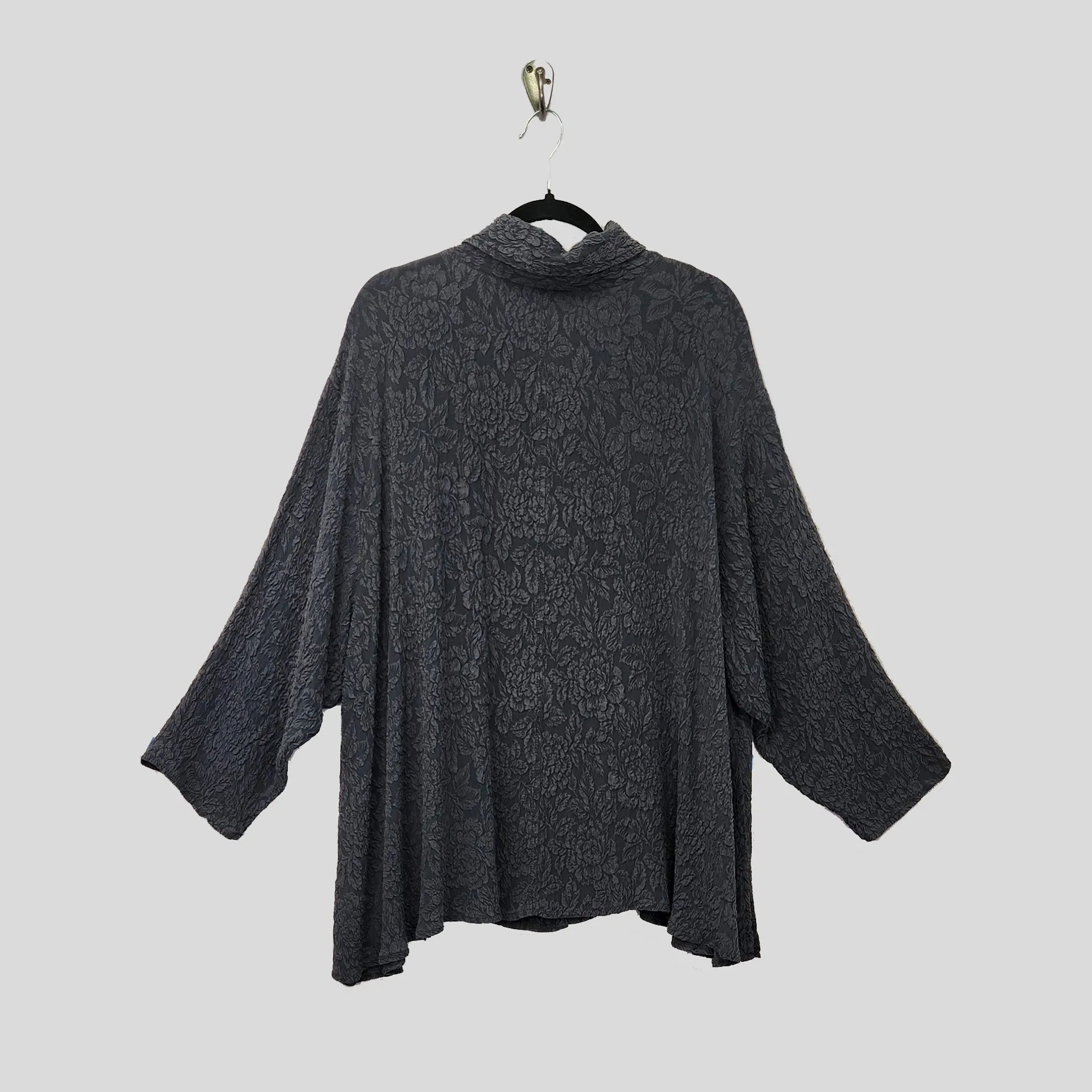 Country Shirt in Charcoal Textured Silk