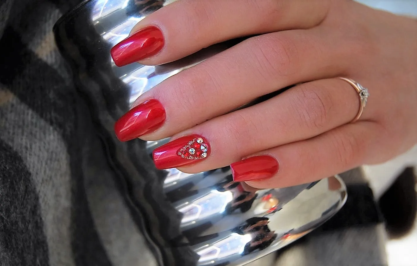 Tartan Punk * CND Shellac